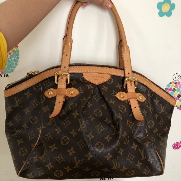 Louis Vuitton Handbags - Louis Vuitton tivoli gm